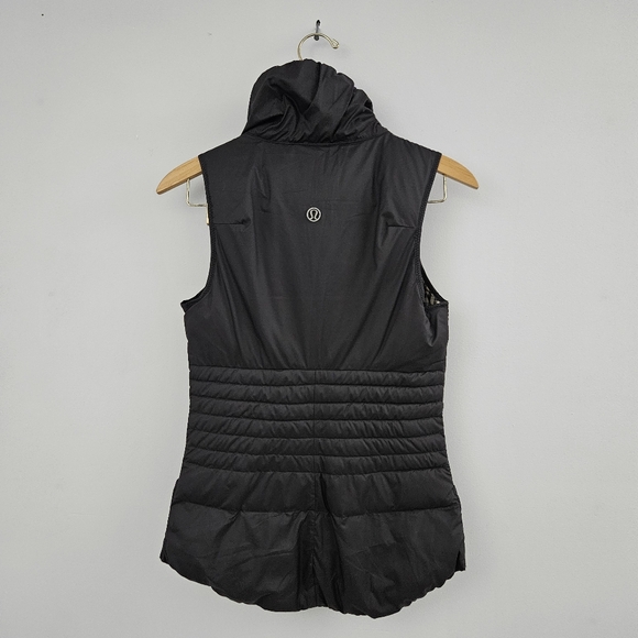Lululemon Goose Down Vest Lightweight Sz 4 - Picture 2 of 10